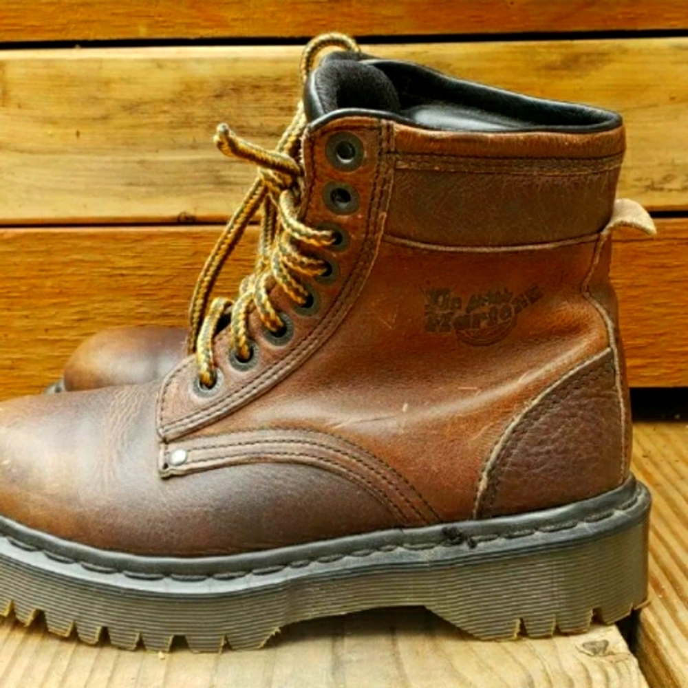 Dr. Martens hightop UK size 4 boots 8 eyelets high